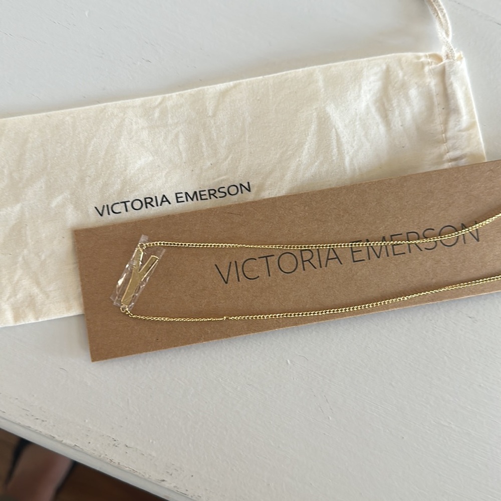 Victoria Emerson necklace - Picture 2 of 2